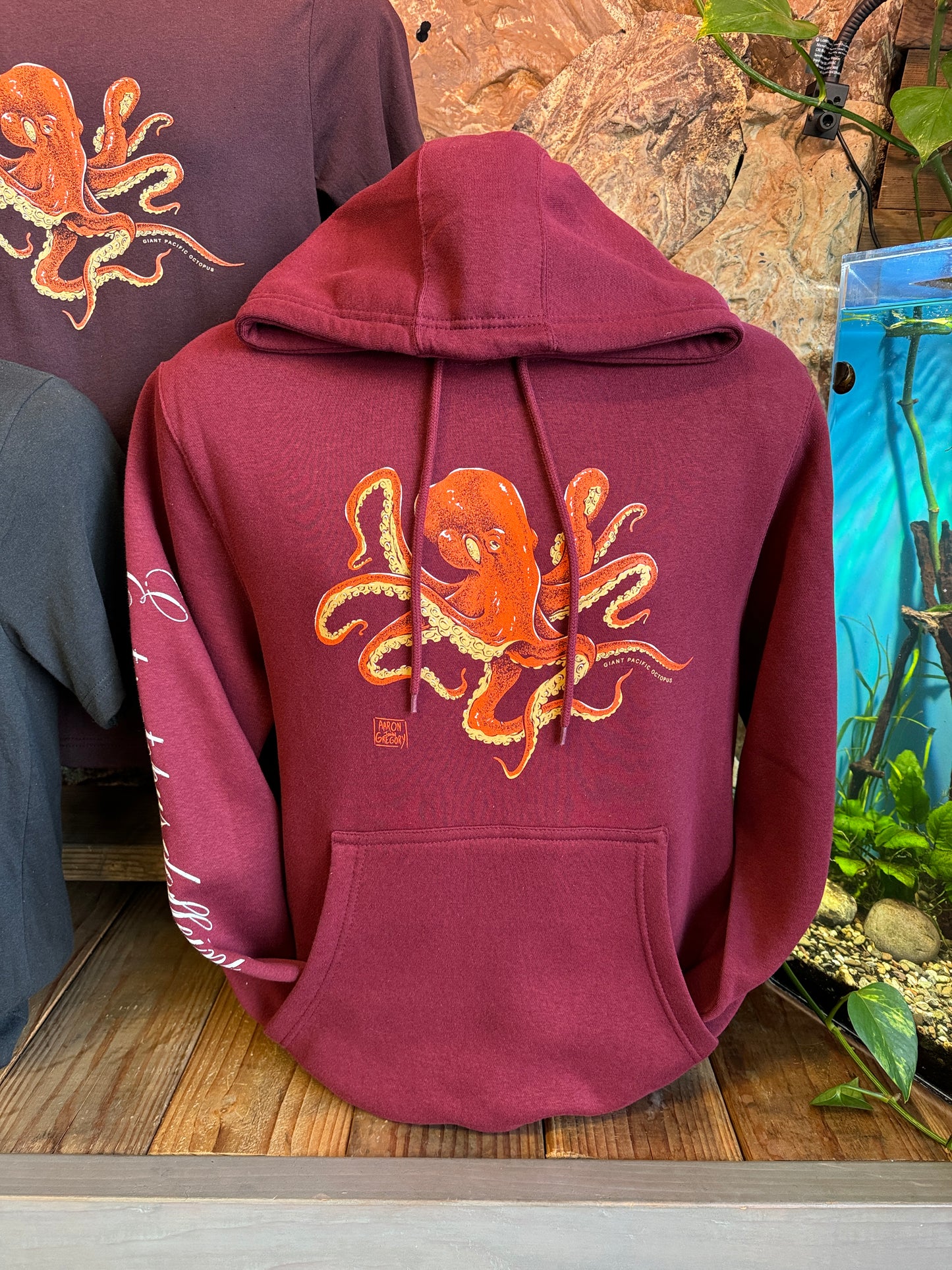 Giant Pacific Octopus - Pull-over Hoodie