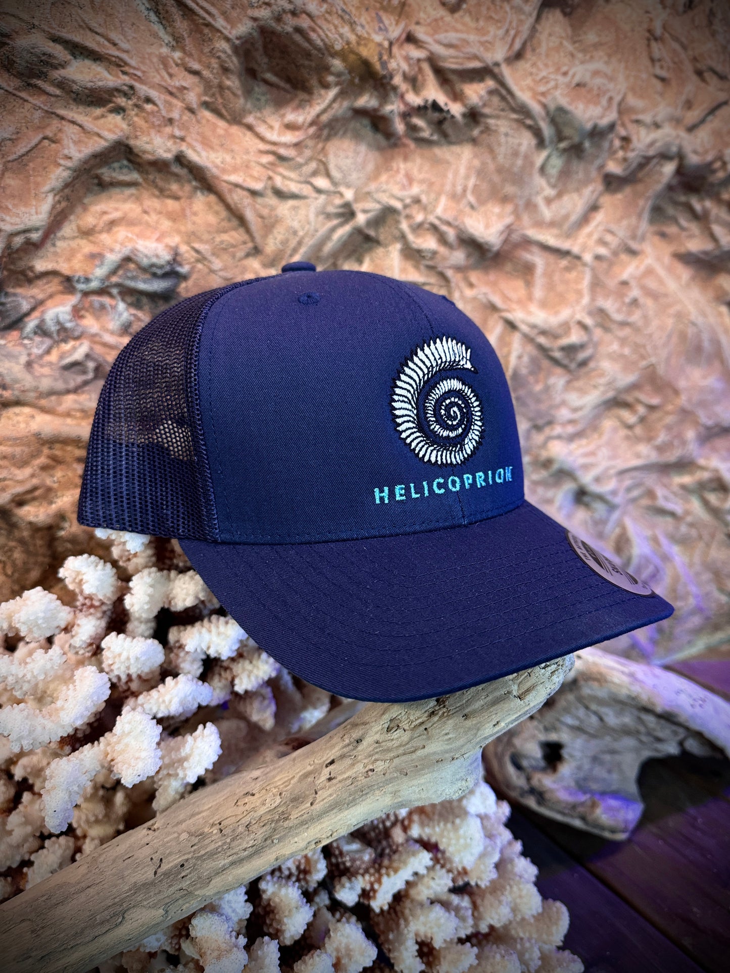 Helicoprion Tooth Whorl - embroidered Trucker Hat: navy/navy